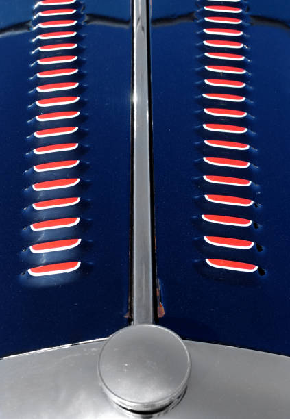 istock hot rod hood 172401198