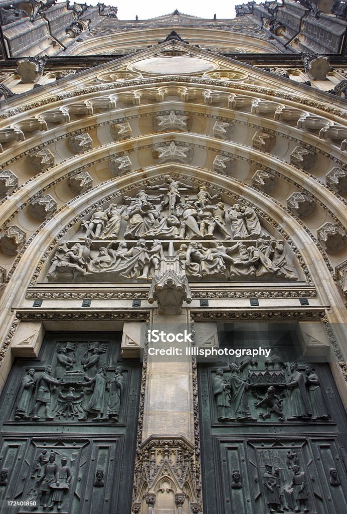Gotische Kirche St. Vitus Bronze Tür - Lizenzfrei Architektonisches Detail Stock-Foto