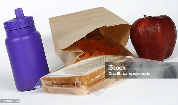 Foto de Merenda Escolar e mais fotos de stock de Almoço - Almoço, Cheese Puff, Criança