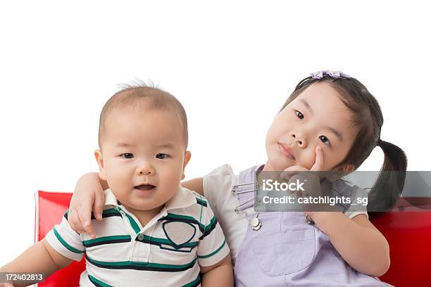 Foto de Pequena Garota Chinesa E Irmão e mais fotos de stock de 2-3 Anos - 2-3 Anos, Alegria, Asiático e indiano