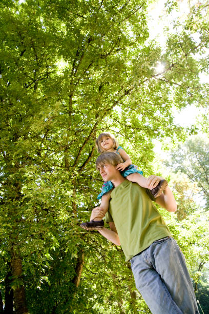 istock young family portrait 172403097