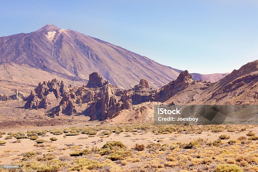 Vulcão do Teide e bonde turísticas - Foto de stock de Azul royalty-free