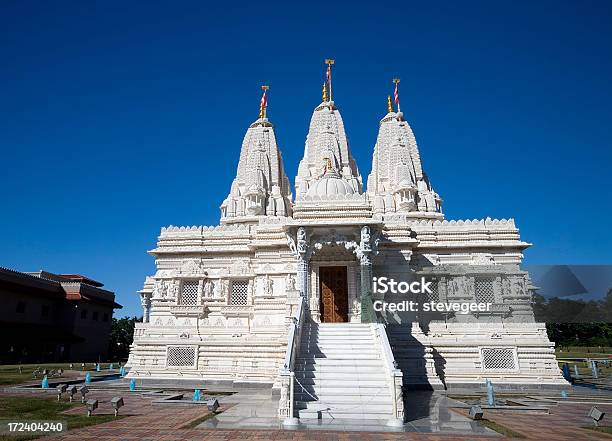 Swami Temple Near Chicago Stock Photo - Download Image Now - Architecture, Bartlett Pear, Blue
