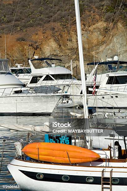 Angra - Fotografias de stock e mais imagens de Amarrado - Amarrado, Ancorado, Atracado