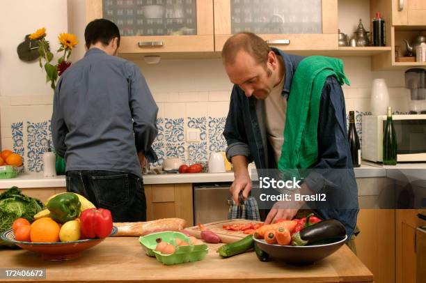 Die Vorbereitung Abendessen Stockfoto und mehr Bilder von Antioxidationsmittel - Antioxidationsmittel, Anzünden, Berufliche Beschäftigung