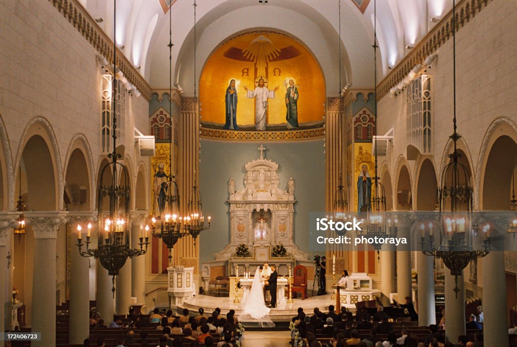 Große Katholische Hochzeit - Lizenzfrei Hochzeit Stock-Foto