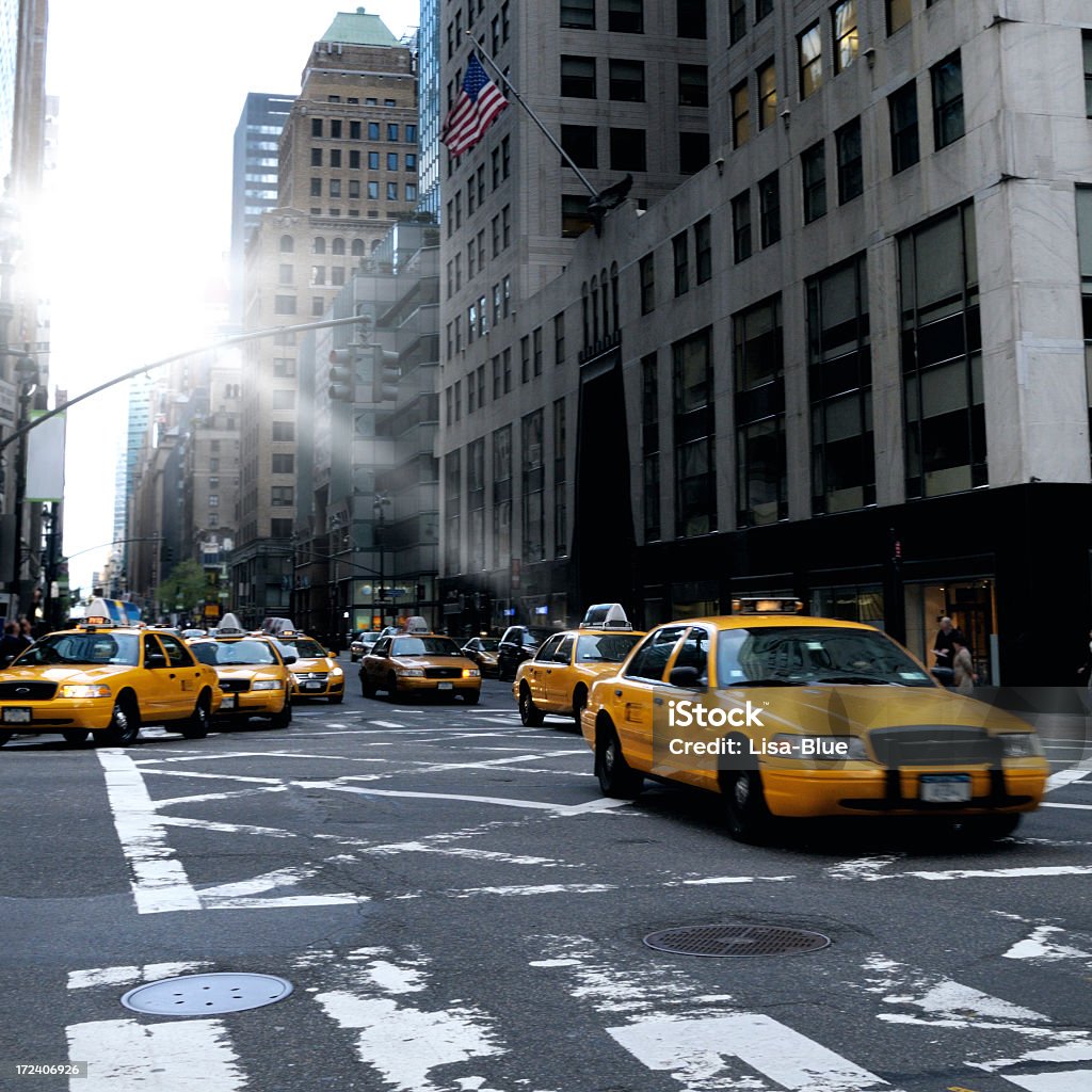Taxi embouteillage, du centre-ville de New York - Photo de Taxi jaune libre de droits