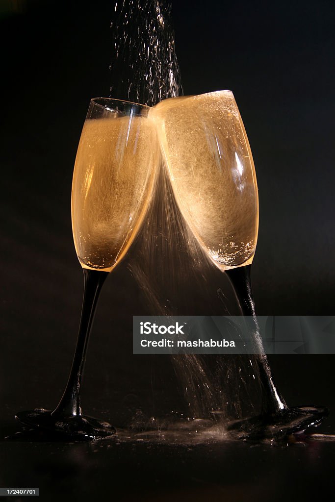 Celebración con champagne - Foto de stock de Bebida libre de derechos