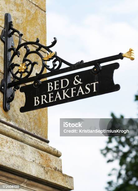 Łóżko Śniadanie - zdjęcia stockowe i więcej obrazów Bed and Breakfast - Bed and Breakfast, Znak, Architektura