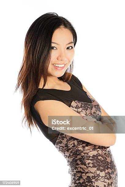 Atractiva Mujer Asiática Aislado Sobre Fondo Blanco Foto de stock y más banco de imágenes de 20 a 29 años