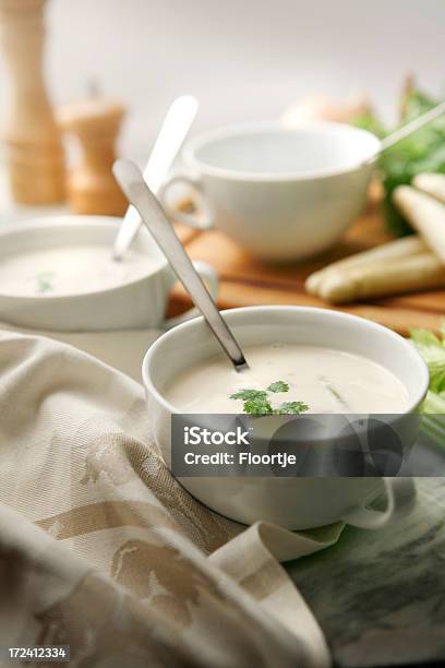 Sopa De Imagens Espargos Sopa - Fotografias de stock e mais imagens de Espargo - Espargo, Sopa, Alimentação Saudável