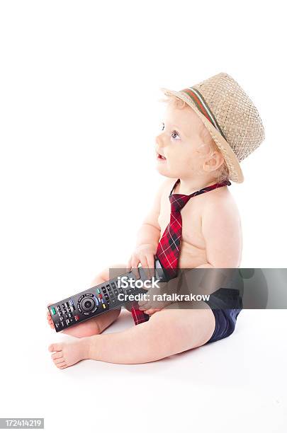 아기 남자아이 및 리모컨 리모콘에 대한 스톡 사진 및 기타 이미지 - 리모콘, 아이, 컷아웃