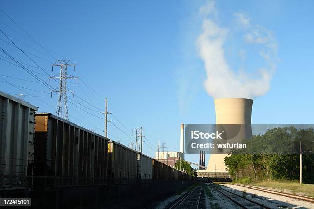 Nuclear Power Station Stockfoto und mehr Bilder von Schornstein - Konstruktion - Schornstein - Konstruktion, Stromleitung, AKW-Reaktorbereich