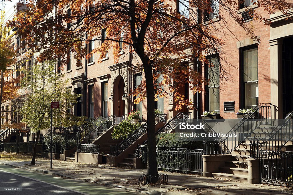Brooklyn New York residenze e arenaria edifici storici - Foto stock royalty-free di Autunno