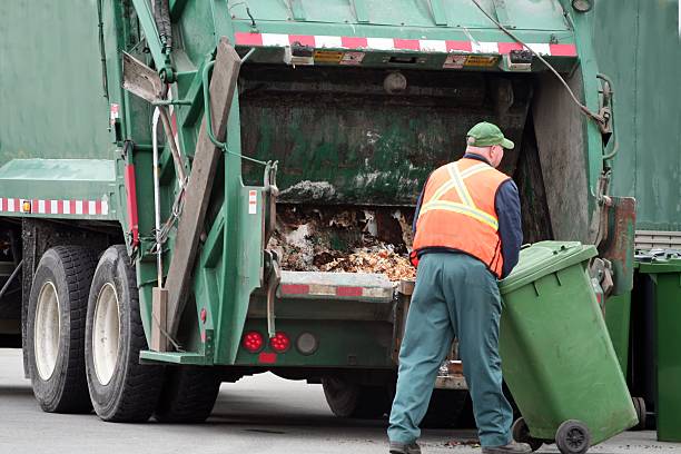 la gestión de residuos - 4 - camion de basura fotografías e imágenes de stock