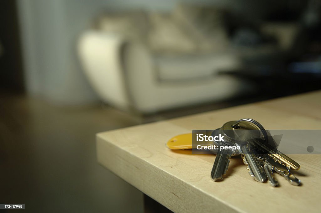 Clés sur une Table - Photo de Clé libre de droits