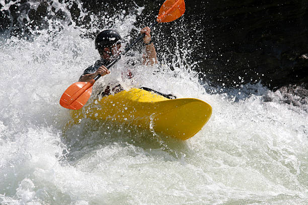 보트 - white water atlanta kayak rapid kayaking 뉴스 사진 이미지