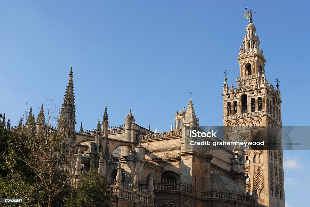 Catedral de Sevilha e Giralda, - Foto de stock de Andaluzia royalty-free