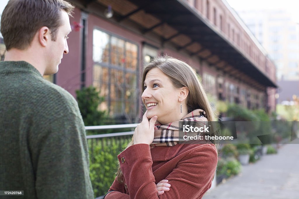 Jovem Casado Casal urbano - Royalty-free Fazer Compras Foto de stock