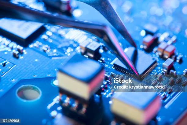 Montage Einer Schaltkreis Stockfoto und mehr Bilder von Computerchip - Computerchip, Schaltkreis, Fließbandfertigung