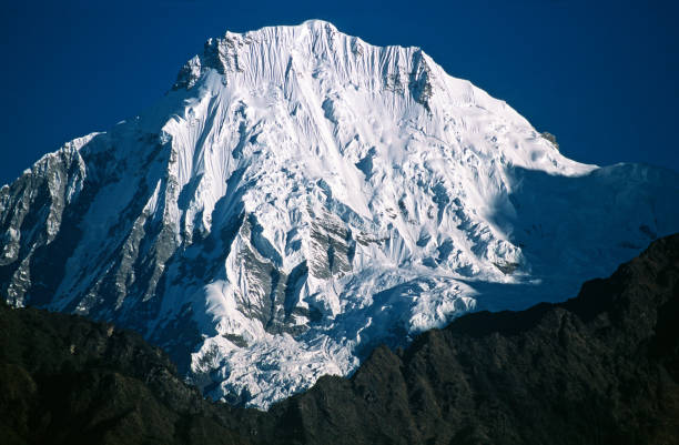 la ganesh himal - ganesh himal foto e immagini stock