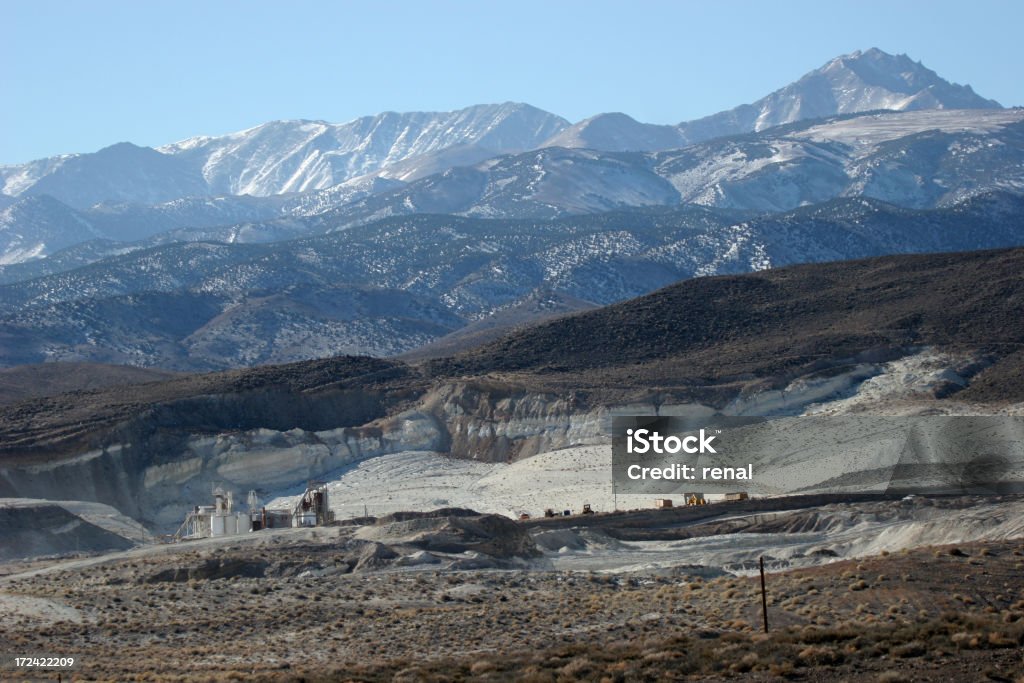 borax mine a borax mine in the nevada desert near death valley Barren Stock Photo