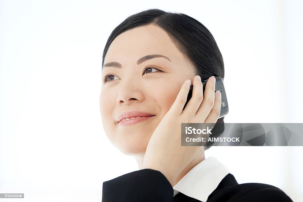 中国の女性に電話 - 1人のロイヤリティフリーストックフォト