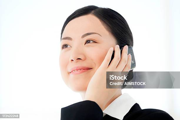 中国の女性に電話 - 1人のストックフォトや画像を多数ご用意 - 1人, 25-29歳, 30代