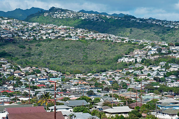 istock Residential area on hillside in Honolulu HI 172423379