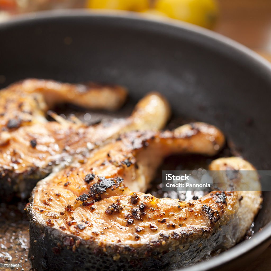 Saumon grillé - Photo de Aliment frit libre de droits