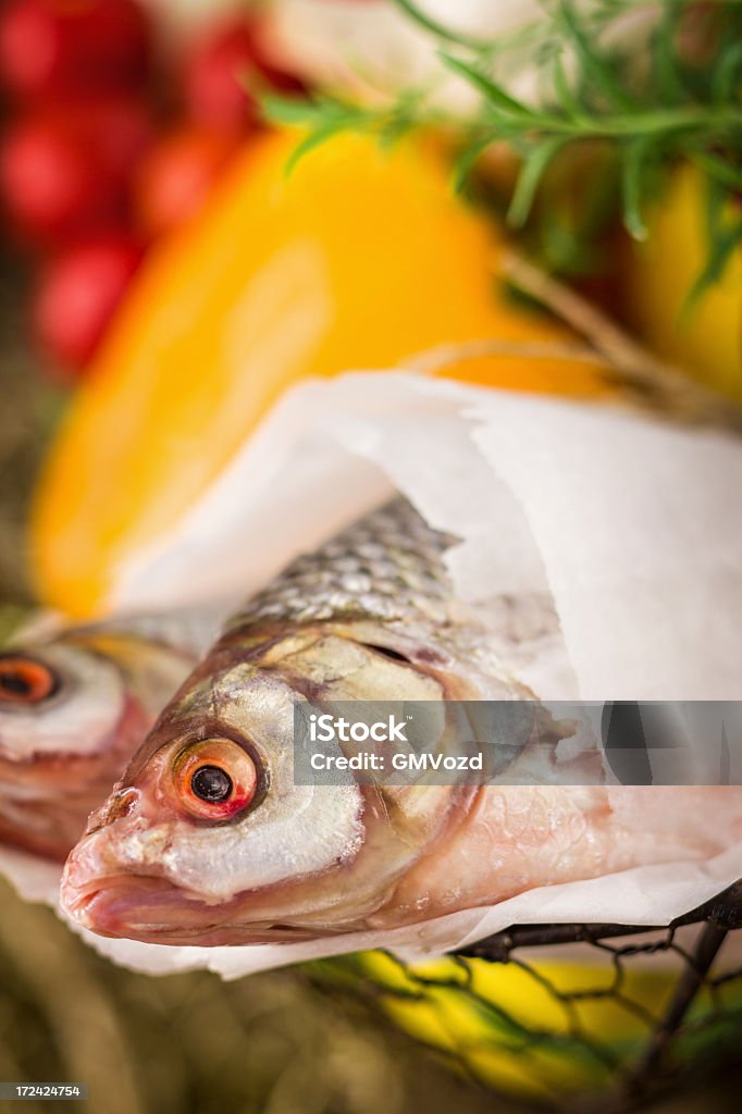 Peixe e produtos hortícolas frescos e orgânicos no Mercado - Royalty-free Alecrim Foto de stock