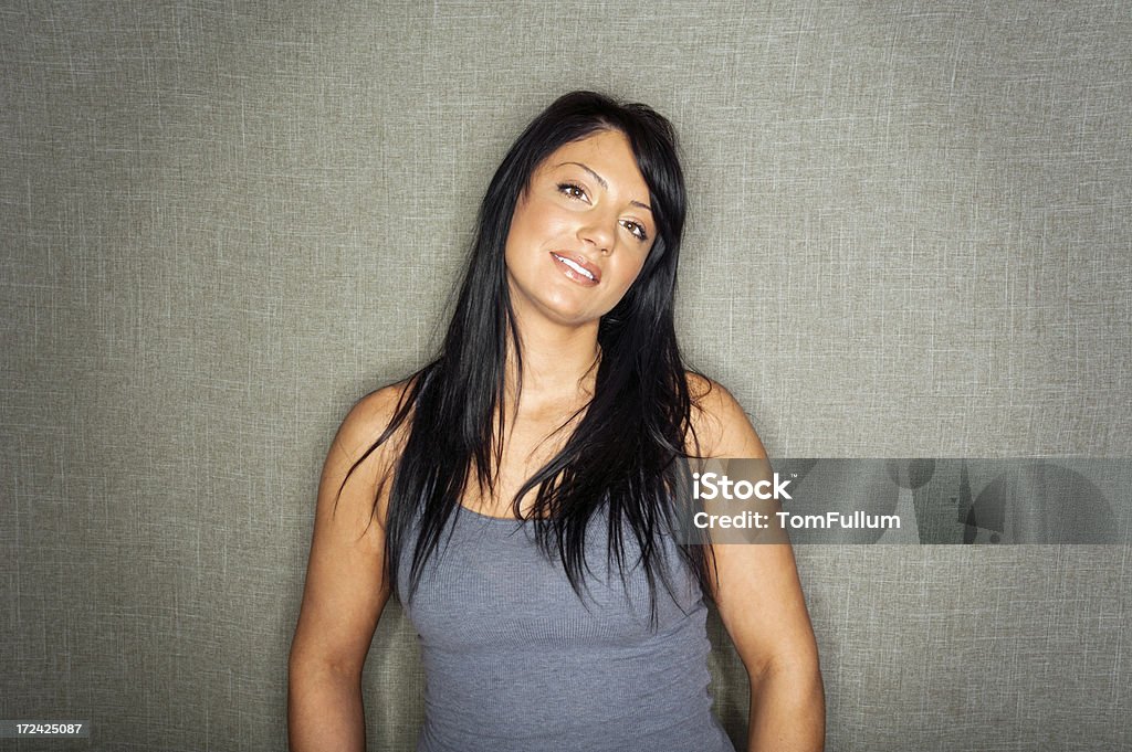 Mujer sonriente - Foto de stock de 25-29 años libre de derechos