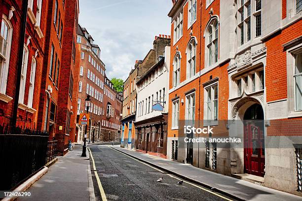 London Street - Fotografie stock e altre immagini di Ambientazione esterna - Ambientazione esterna, Architettura, Bicicletta