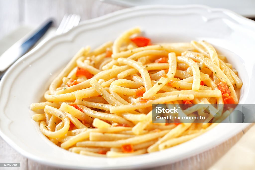 Pasta con pomodori freschi - Foto stock royalty-free di Alimentazione sana