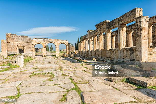 Hierapolis - Fotografias de stock e mais imagens de Anatólia - Anatólia, Ao Ar Livre, Arcaico
