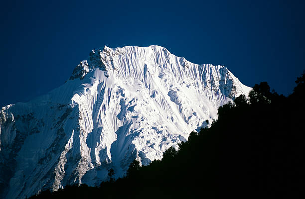 le ganesh himal - ganesh himal photos et images de collection