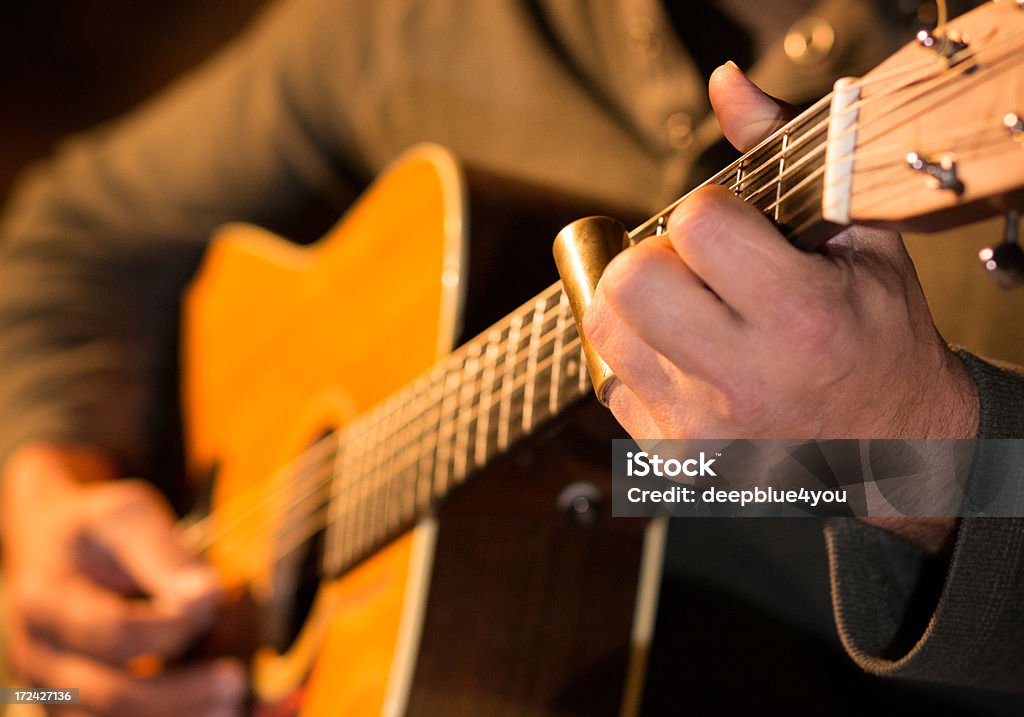 ギタープレーヤーをステージ - カントリーミュージックのロイヤリティフリーストックフォト