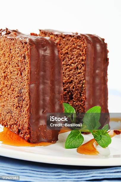 Fette Di Torta Al Cioccolato - Fotografie stock e altre immagini di Bianco - Bianco, Cibo, Cioccolato