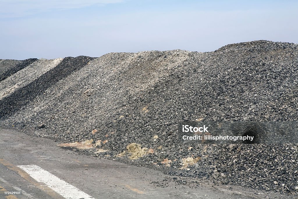 Schottergestein Haufen in der Nähe der Rock-Steinbruch - Lizenzfrei Asphalt Stock-Foto