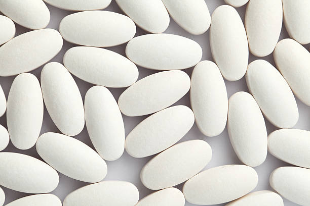 istock heap of pill 172429935
