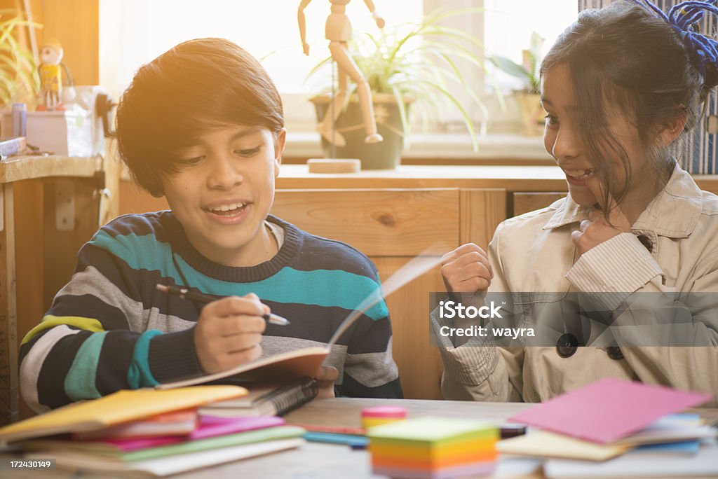 Fazendo lição de casa - Foto de stock de Adolescente royalty-free