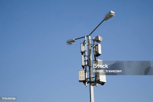 Foto de Antena Gsm e mais fotos de stock de Alta Voltagem - Alta Voltagem, Alto - Descrição Geral, Antena - Equipamento de telecomunicações