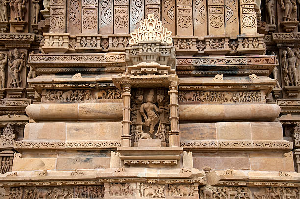 lakshmana-tempel in khajuraho - parsvanath stock-fotos und bilder