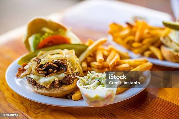 Burger 감자 요리에 대한 스톡 사진 및 기타 이미지 - 감자 요리, 건강에 좋지 않은 음식, 고기