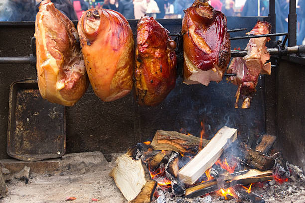 barbecue - spit roasted barbecue grill barbecue pork foto e immagini stock