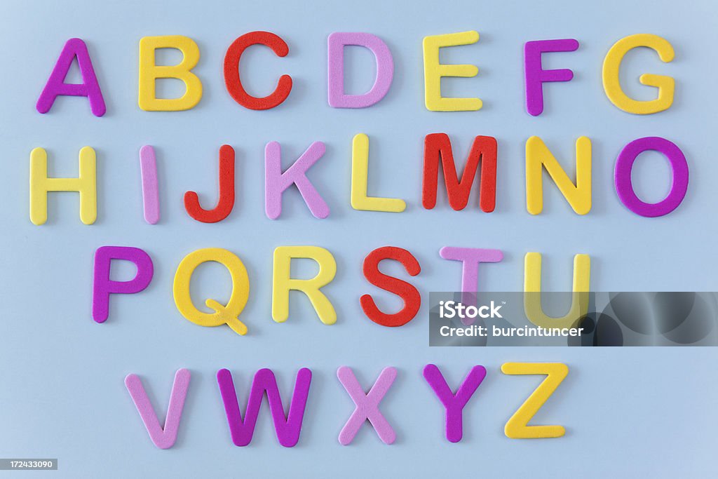 alphabet anglais avec des lettres colorées - Photo de Apprentissage libre de droits
