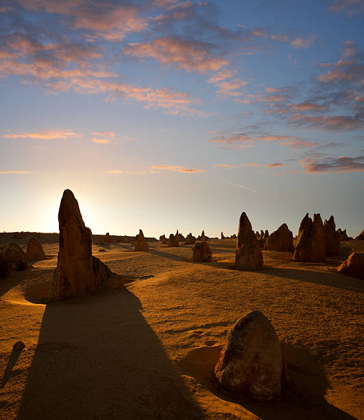 istock The Pinnacles Western Australia Outback 172433364