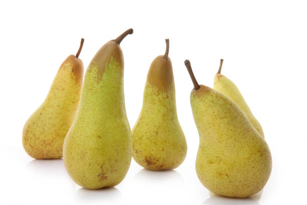 istock fresh green autumn pears 172433767