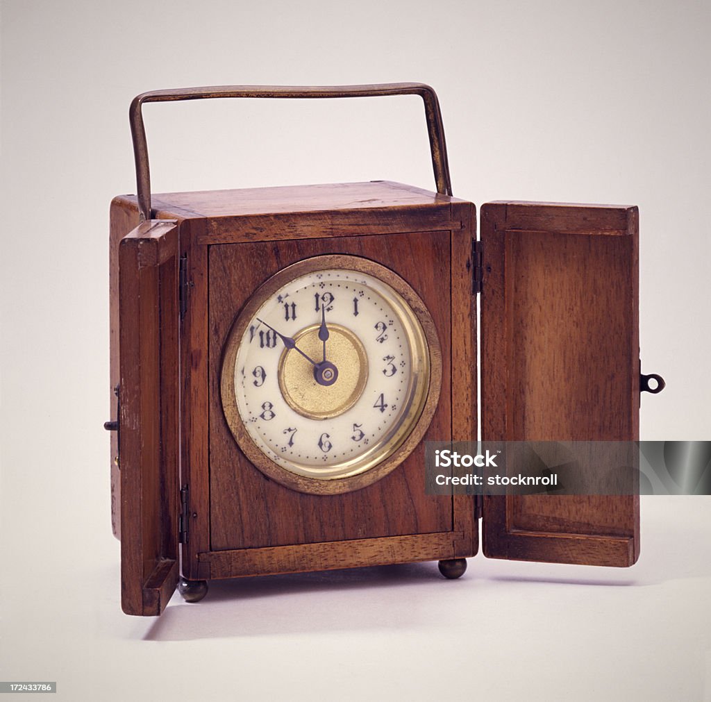 Antiguo reloj - Foto de stock de 1970-1979 libre de derechos