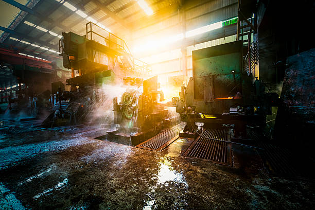 l'eau rafraîchissante de roling mill ligne - equipment industry spraying machining photos et images de collection